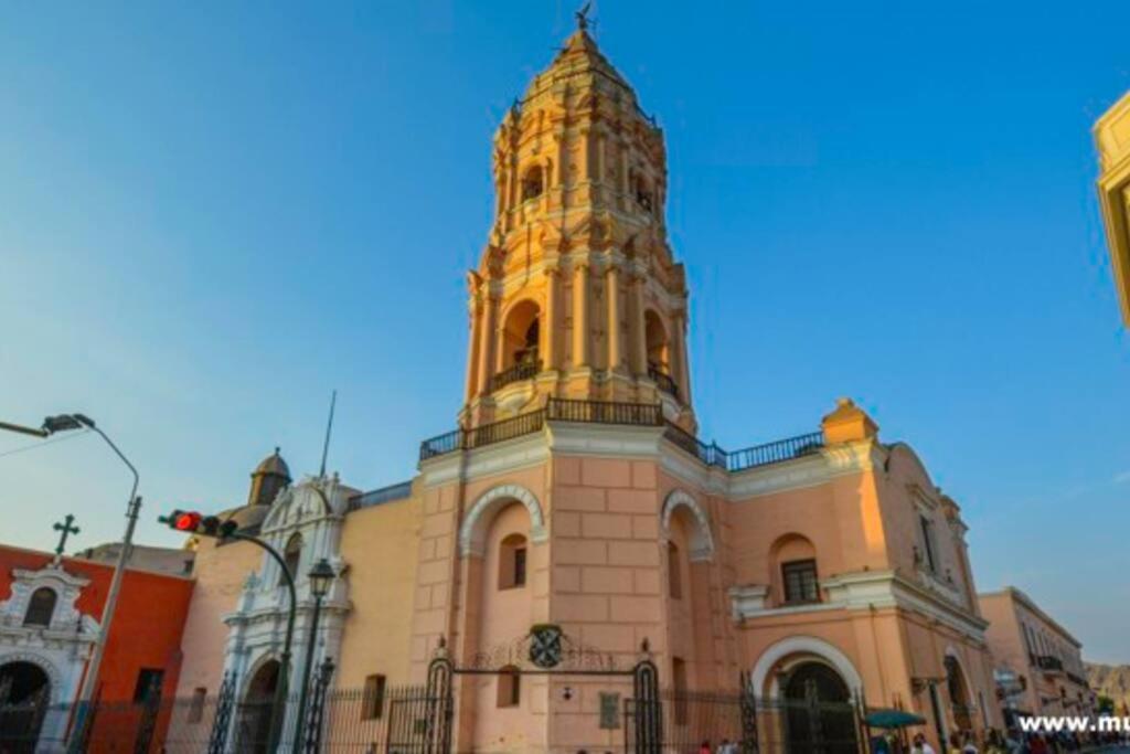 Apartamento Frente Al Palacio Gobierno Lima Exterior foto